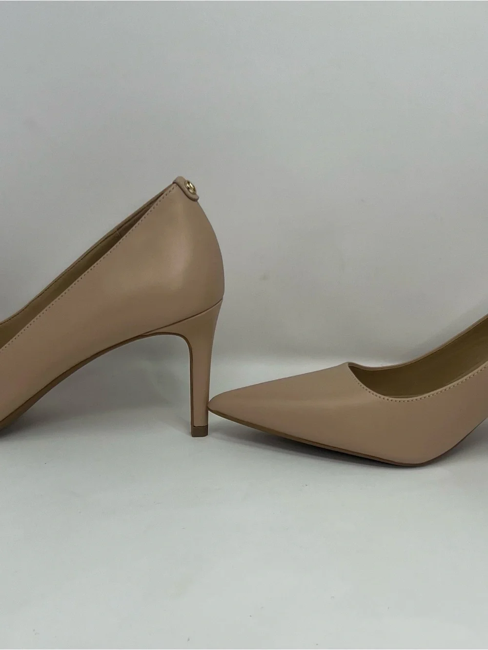 Michael Kors Dorothy Flex Pump Women's Leather Pointed Toe 2.75